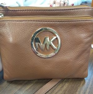 Michael kors cross-body